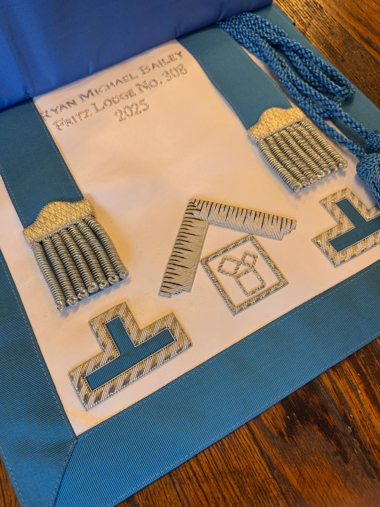 Pennsylvania Regulation Past Master's Embroidered Apron – The Craftsman ...